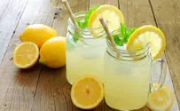 London: 5-year old slapped with £150 fine - for selling lemonade