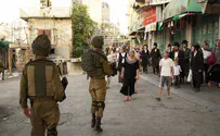 Hundreds swarm to grave of Othniel Ben Kenaz