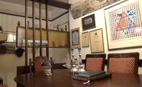 הצצה למשרדו של הרב גורן