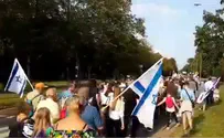 Screenshot Watch: Thousands march in Lodz Ghetto