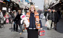Haredi woman helps Houston's victims