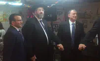 אדלשטיין בסוכת הרב לאו: "כבוד גדול"