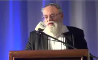 הרב וייס נפרד מהישיבה לצעירים