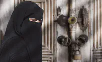 חולה קורונה התחפש לאישה כדי לטוס
