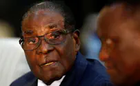 Reuters Zimbabwe's president won't step down despite military takeover