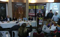 'Netanyahu, save our homes!'