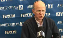 ברק רביד השתלח בחגי סגל וחטף מהבן