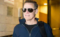 Rocker Bryan Adams lands in Israel
