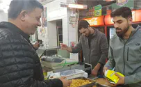 נקמת ניצול השואה: מנת פלאפל כפולה