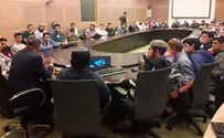 בנט: "צריך עוד הרבה בחורי ישיבה"