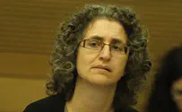חוות גלעד תוסדר, השמאל הקיצוני בלחץ