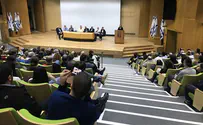עובדי הכנסת נגד היו"ר והמנכ"ל