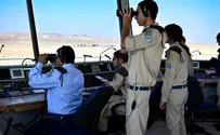 הנשים בחיל האוויר עונות לרבנים