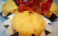 Kosher.com Maple Cornbread Muffins