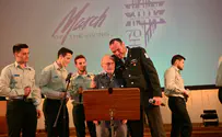 Watch: Holocaust survivor sings with IDF Chief Cantor