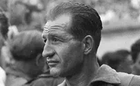 Watch: The cycling champ who became a Holocaust hero