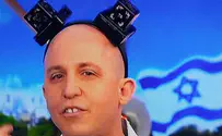 Outrage after satirical TV show mocks tefillin