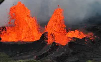 צילום: רויטרס שידור חי: הלבה בוקעת מהר געש בהוואי