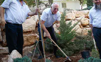 Minister Ariel initiates Museum of Settlement