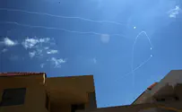 Barrage of rockets in south