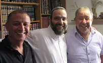 העורך הראשי של מעריב סייר בשומרון