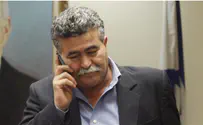 "כולם חושבים כמו עמיר פרץ"