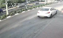 תיעוד: פגע עם רכבו ונמלט מהזירה
