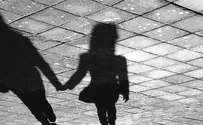 Mother attempts kidnapping little daughter