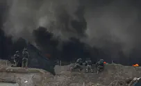 Some 8,000 Gazans riot along border