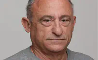 מציע לכל עיתונאי לגלות ענווה וצניעות