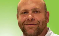 אני "העסקן" שהתעוררות מדברת עליו