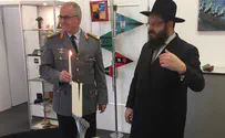 רמטכ"ל צבא גרמניה הדליק חנוכייה