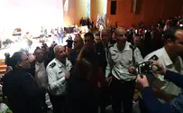 מהומה בהענקת פרס לאייל גולן