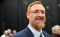 Flash 90 MK Yehuda Glick announces engagement at Knesset plenum