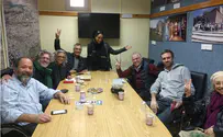 Left-wing singer Ahinoam Nini visits Hevron