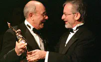 Spielberg buys rights to novel about Arab-Israeli conflict