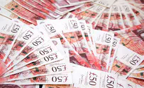 London: Cleaner finds £300K, hands it to police