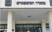 "חציית כל הקווים האדומים"