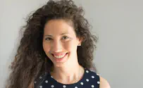 "חכמת נשים בנתה ביתה"