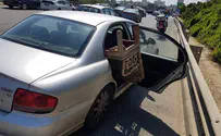 תיעוד: נתפס נוהג עם דלת פתוחה