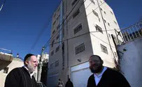 עשרות יונים שוגרו מעל גג בית יונתן