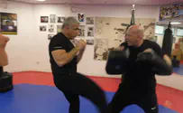 צילום: עידו רמון מתאגרף ומצביע