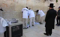 צפו: ניקיון פסח גם מהכותל-המערבי