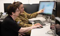 Holocaust survivor activates siren