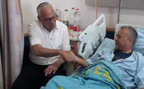 השר אריאל ביקר את פצועי הרקטות