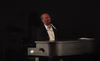 צפו: המלחין הקרואטי מבצע את "קטונתי"
