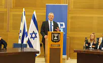 גנץ: נתנגד לפיזור הכנסת