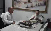 המבקר ביקר בבית מנהיגה הרוחני של ש"ס