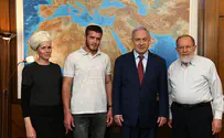 פונים ללב שלכם       