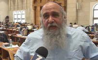 ויבוא עד חברון                 